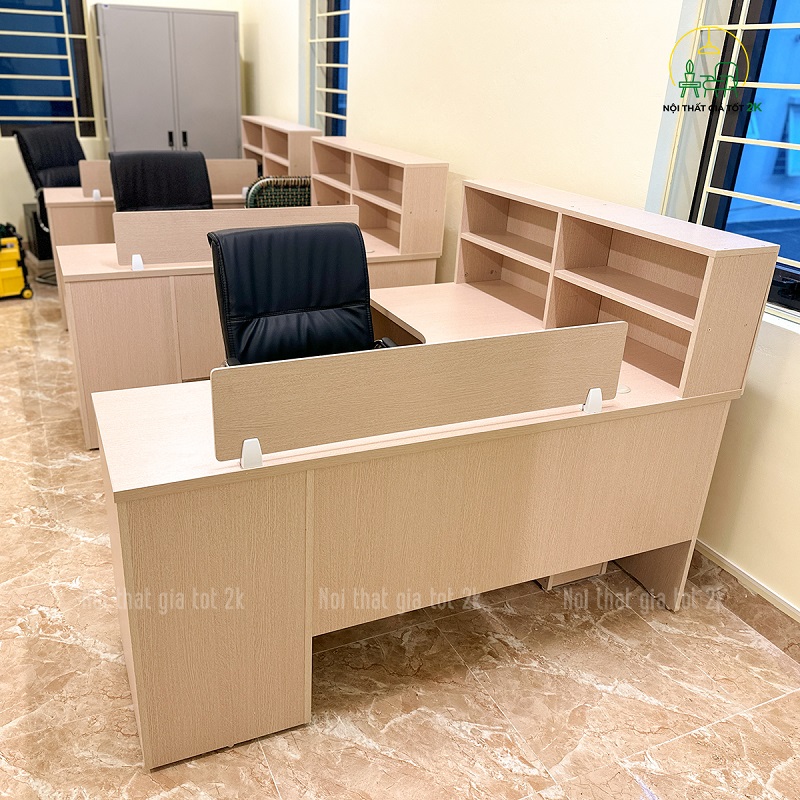 ảnh cụm bàn nhân viên chữ l