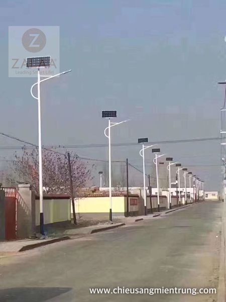 Các mẫu đèn đường năng lượng mặt trời công suất 60w lắp cột 5-7m