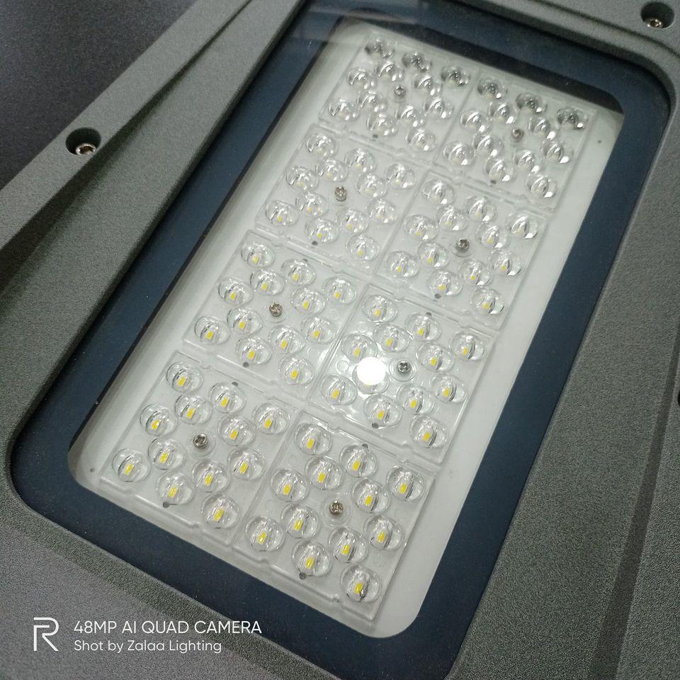 Đèn đường LED năng lượng mặt trời công suất 100W Battery 80AH Panel 100 * 2 tấm