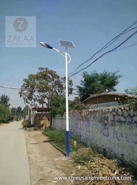 Đèn đường năng lượng mặt trời 60w cột cao 5-6m ZALAA