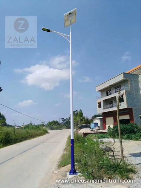 Đèn đường năng lượng mặt trời 80w mã số ZXJD-80S cột cao 6-8m ZALAA