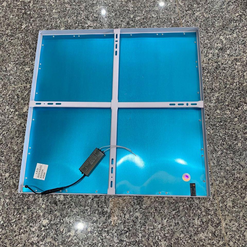 Đèn Panel LED ốp nổi lắp trần bê tông kích thước 600x600 công suất 40-48W mã ZPN600x600-ON