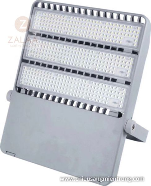 Đèn pha Led sân thể thao chống chói lóa công suất 150w mẫu 2
