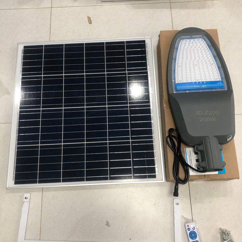 Đèn đường năng lượng mặt trời 200w mã ZJD-200S lắp cột cao 5-6m