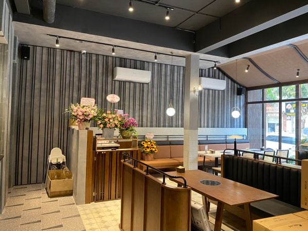 Cung cấp đèn trang trí cho nhà hàng Khrua Baan Thai