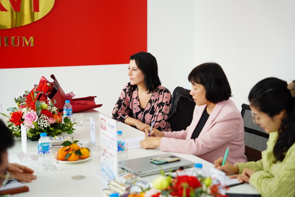 Lễ trao chứng nhận dây chuyền sơn FRAVI Aluminium đạt tiêu chuẩn sử dụng dòng sơn bột tĩnh điện interpon