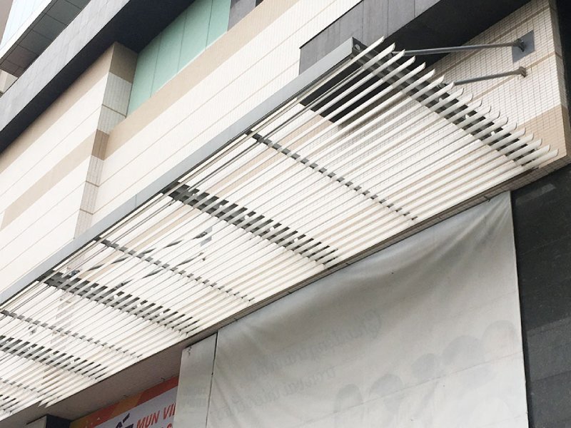 Lam nhôm lá liễu