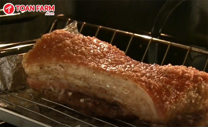 Thịt ba chỉ quay giòn tuyệt ngon