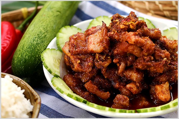 Ba chỉ xào mắm ruốc hấp dẫn