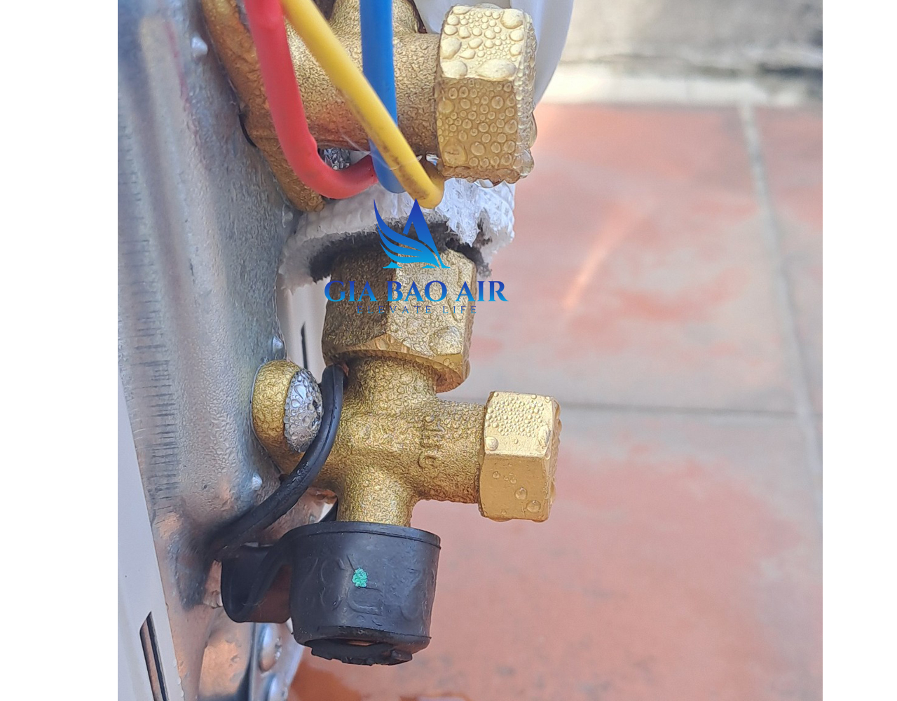 tránh nạp nhằm môi chất