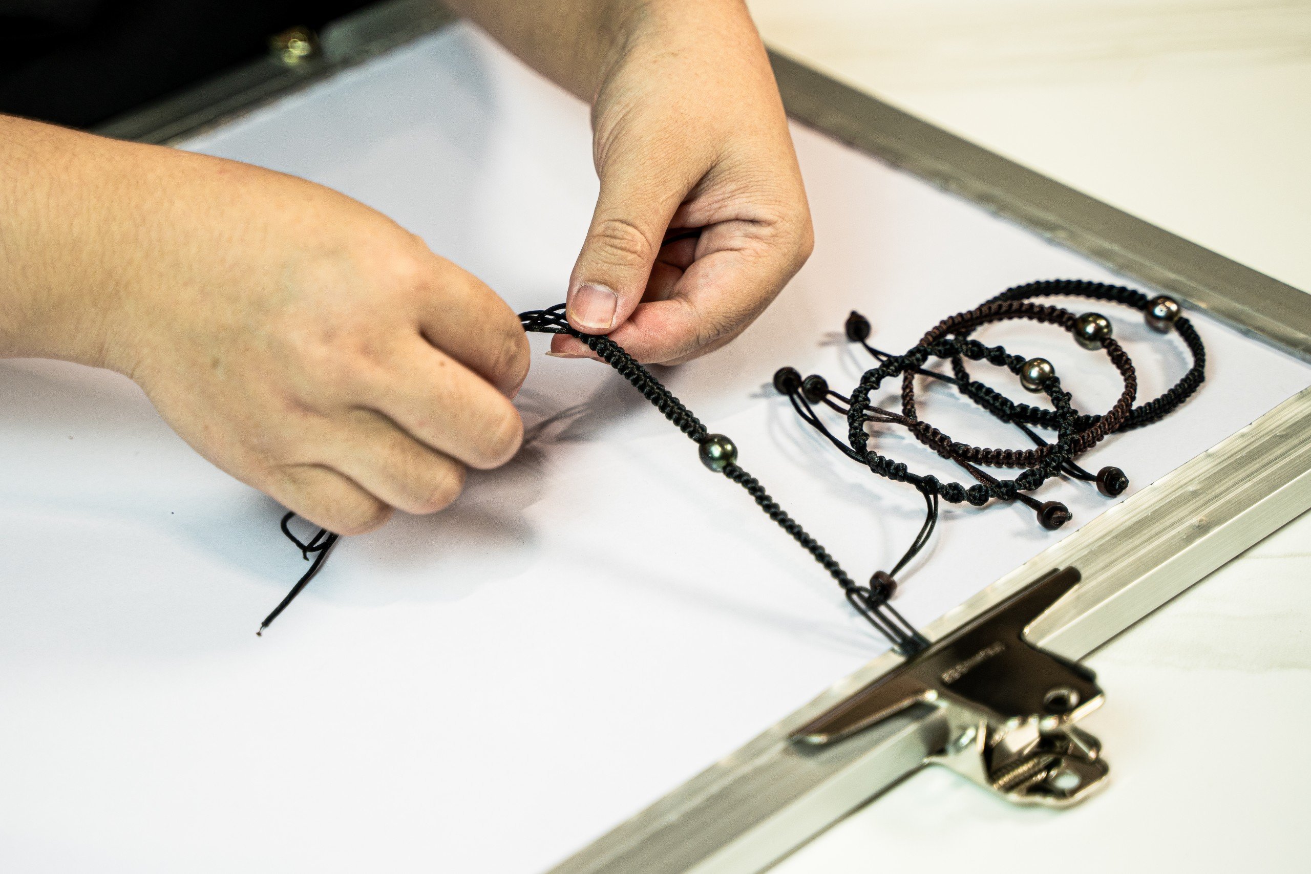 Tìm Hiểu Về Đồ Trang Sức Ngọc Trai Handmade: Tinh Hoa Nghệ Thuật