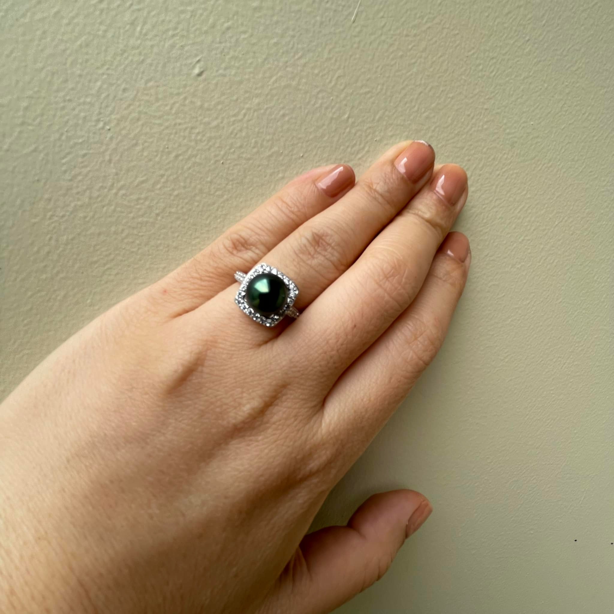 Mẫu nhẫn phù hợp với mọi màu ngọc trai