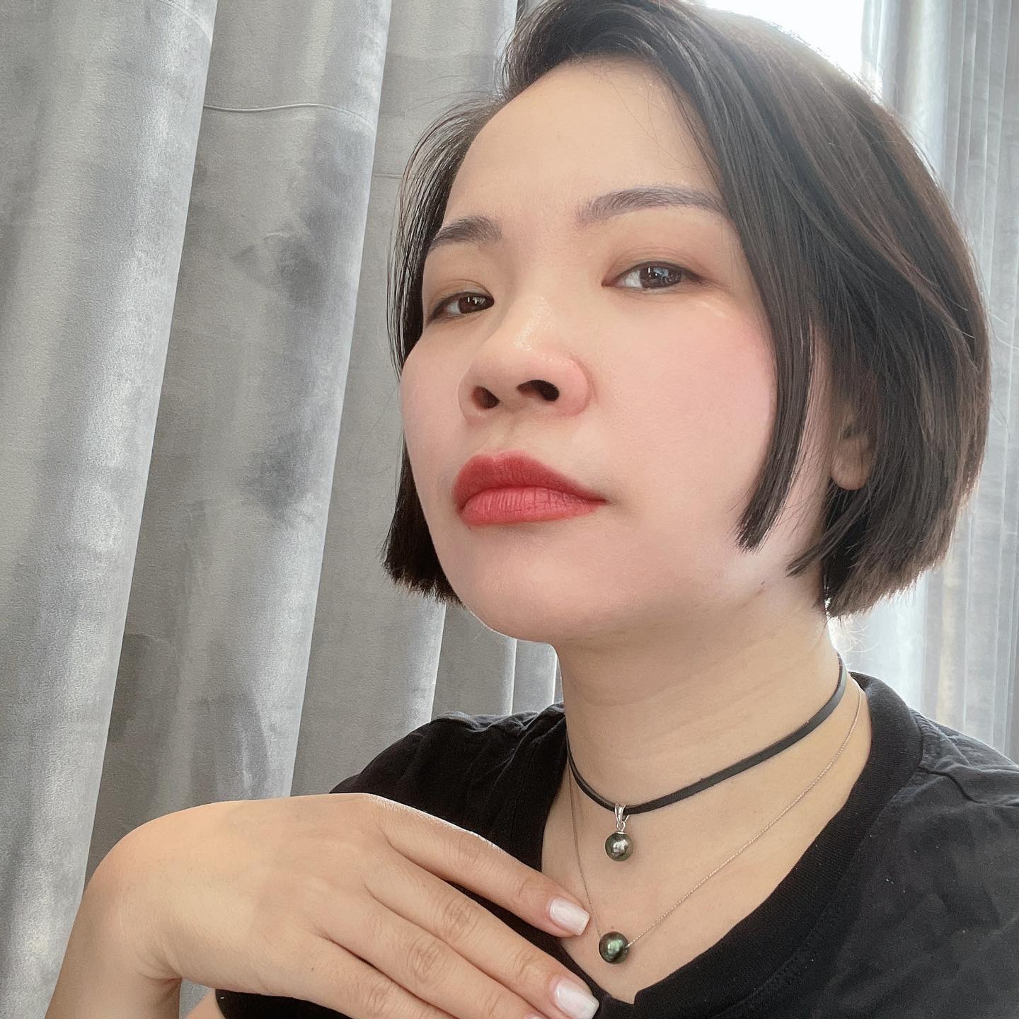 choker gắn ngọc trai đen tahiti lấp lánh xinh xắn