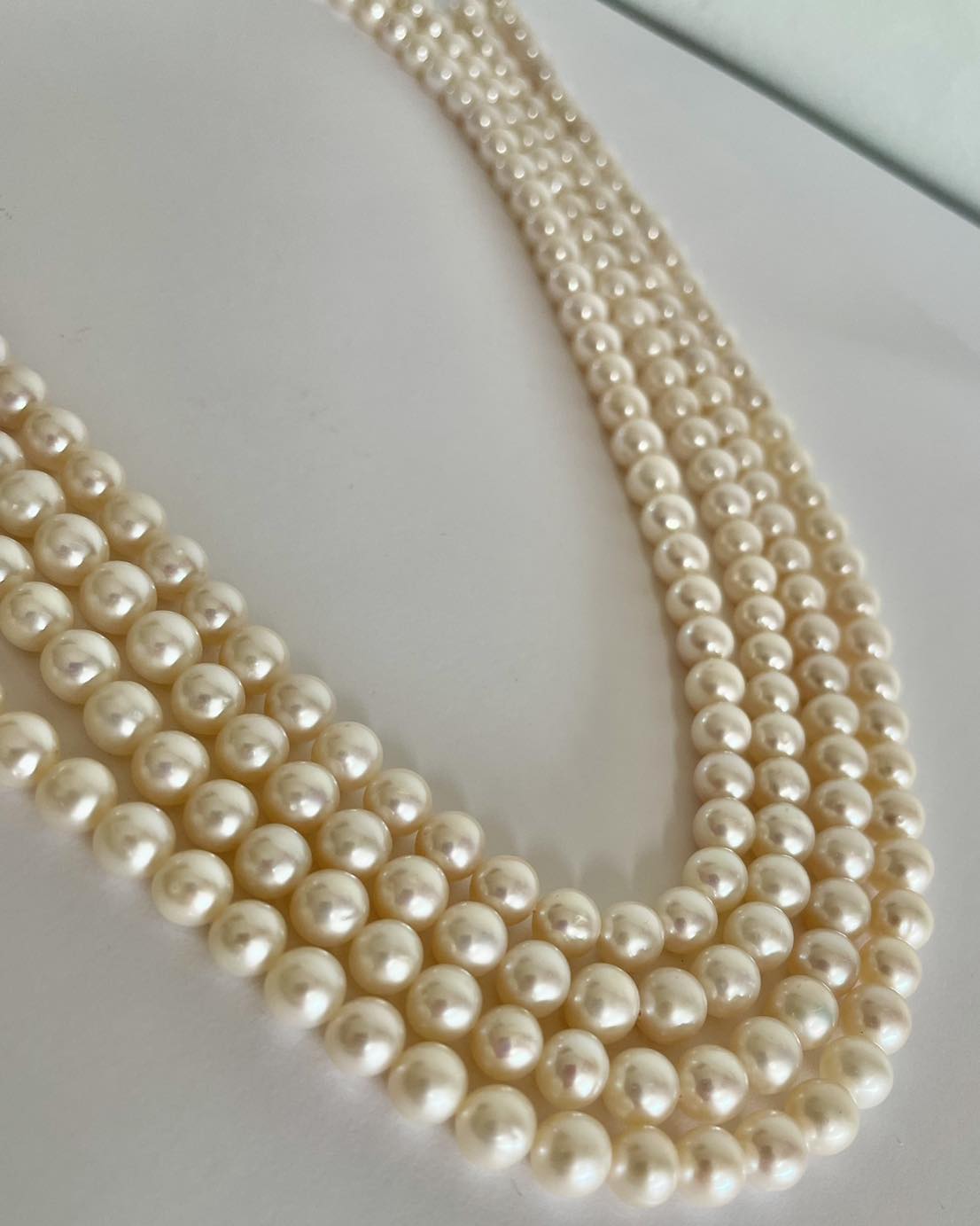 Khám phá Sự Quý Phái Của Trang Sức Ngọc Trai Nước Ngọt Tại Marian Pearls