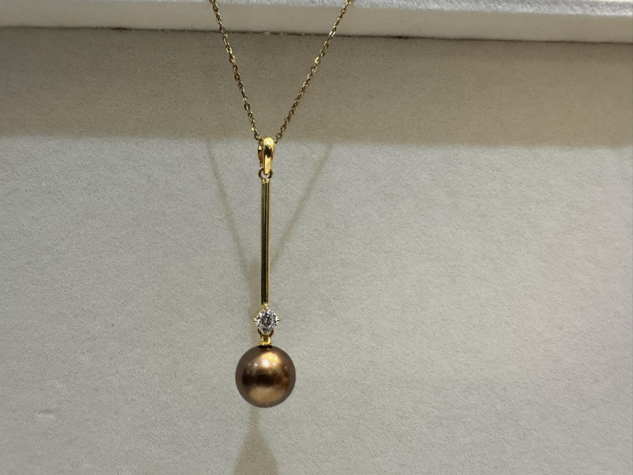 Đeo Ngọc Trai Thường Xuyên Có Sao Không?