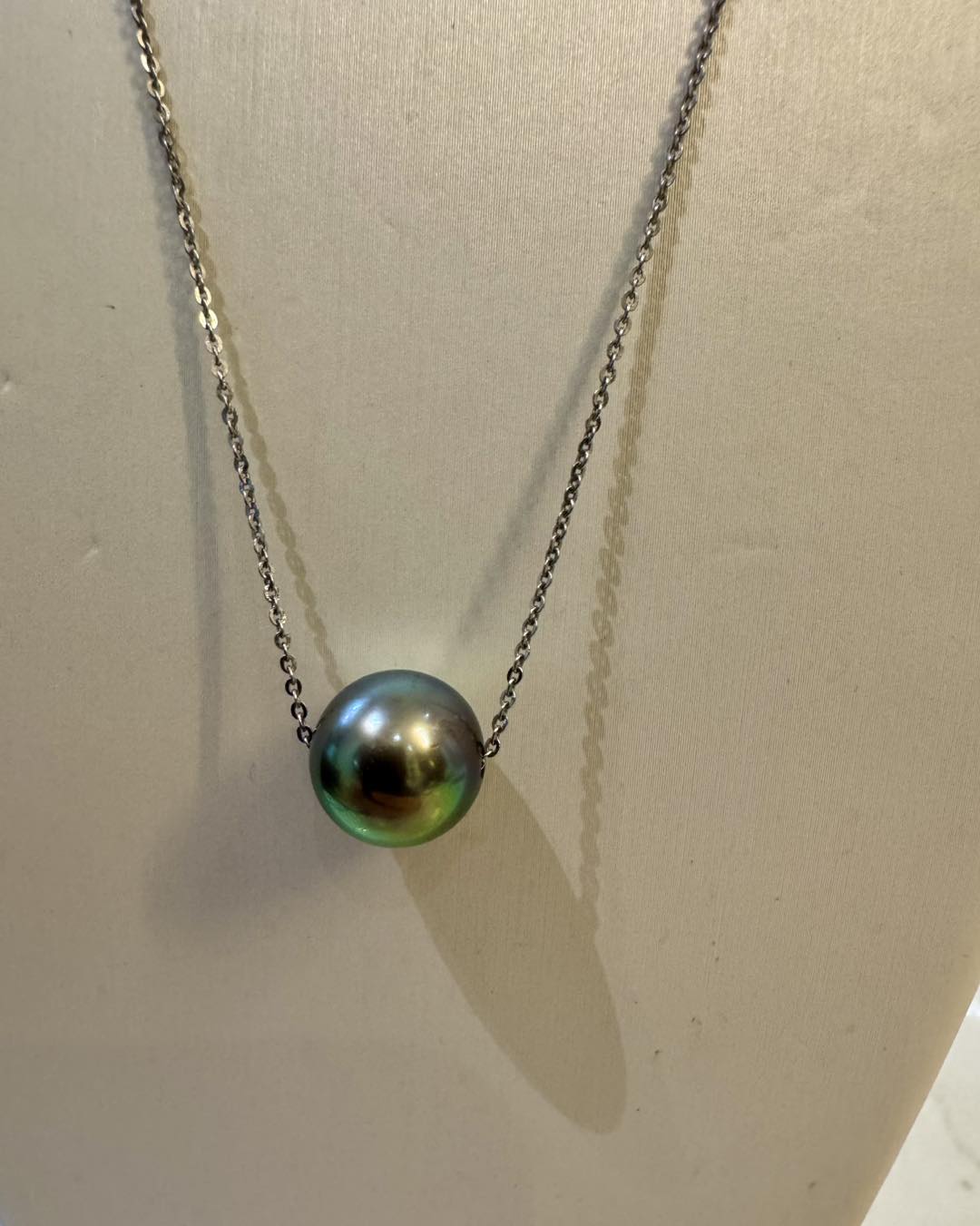 Dây Chuyền Ngọc Trai Cho Mẹ: Món Quà Của Sự Biết Ơn