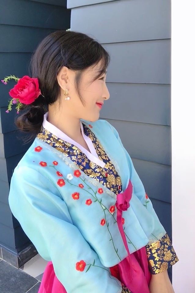 Hanbok và bông tai ngọc trai (Ảnh Internet)