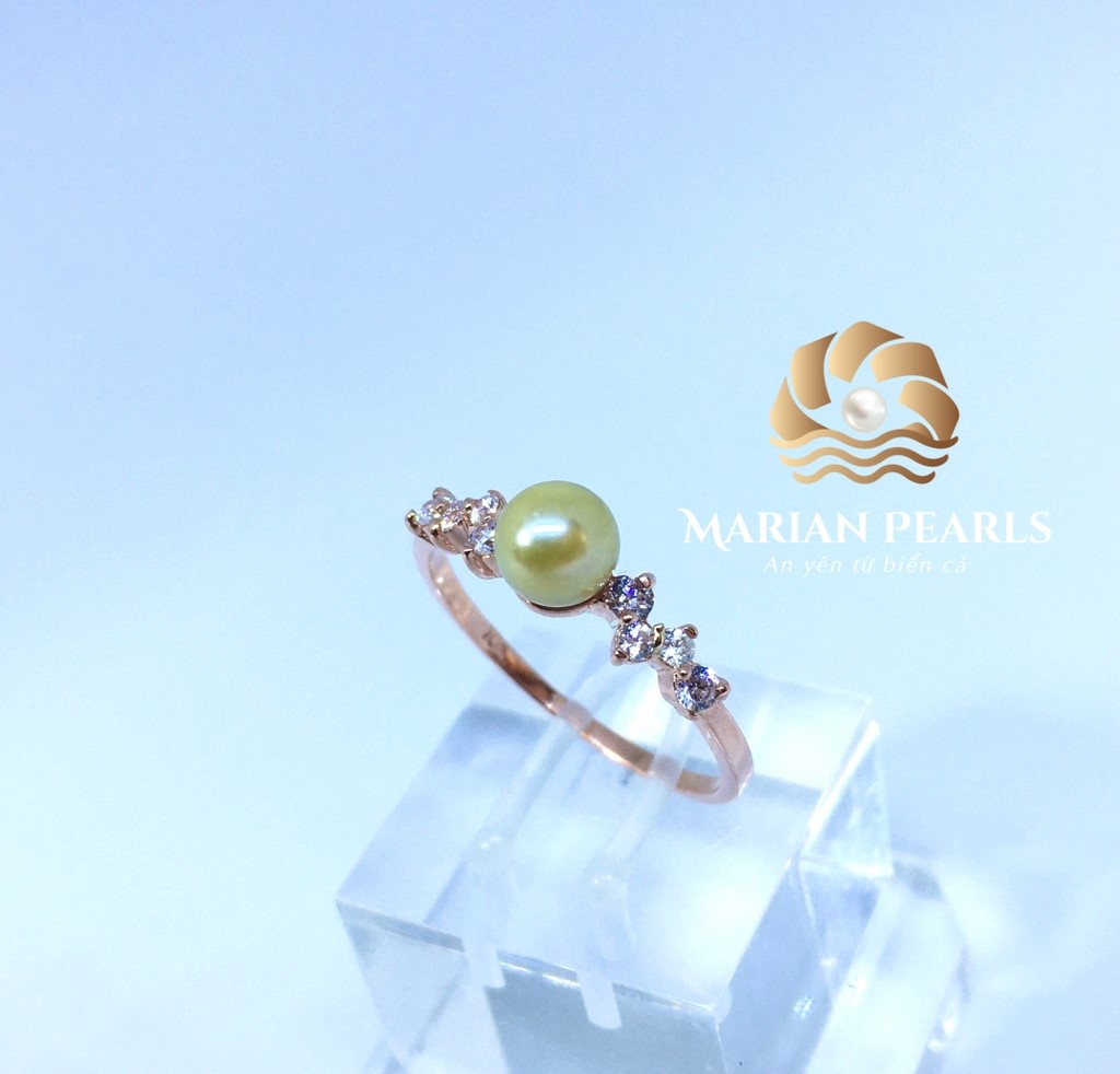 Nhẫn Ngọc trai Akoya kết hợp kim cương