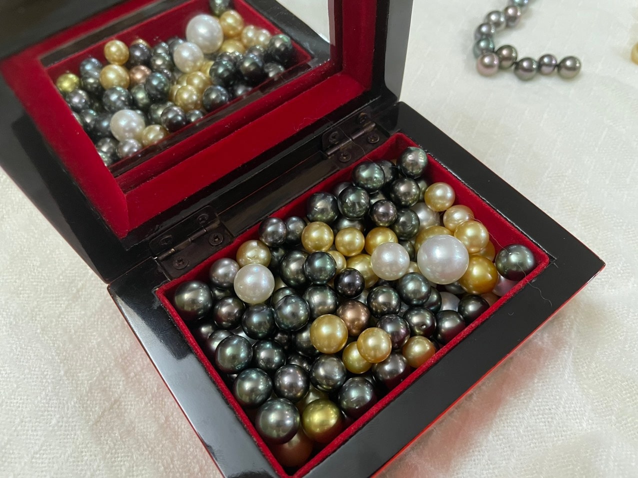 Tác dụng thần kỳ khi đeo vòng ngọc trai thiên nhiên.