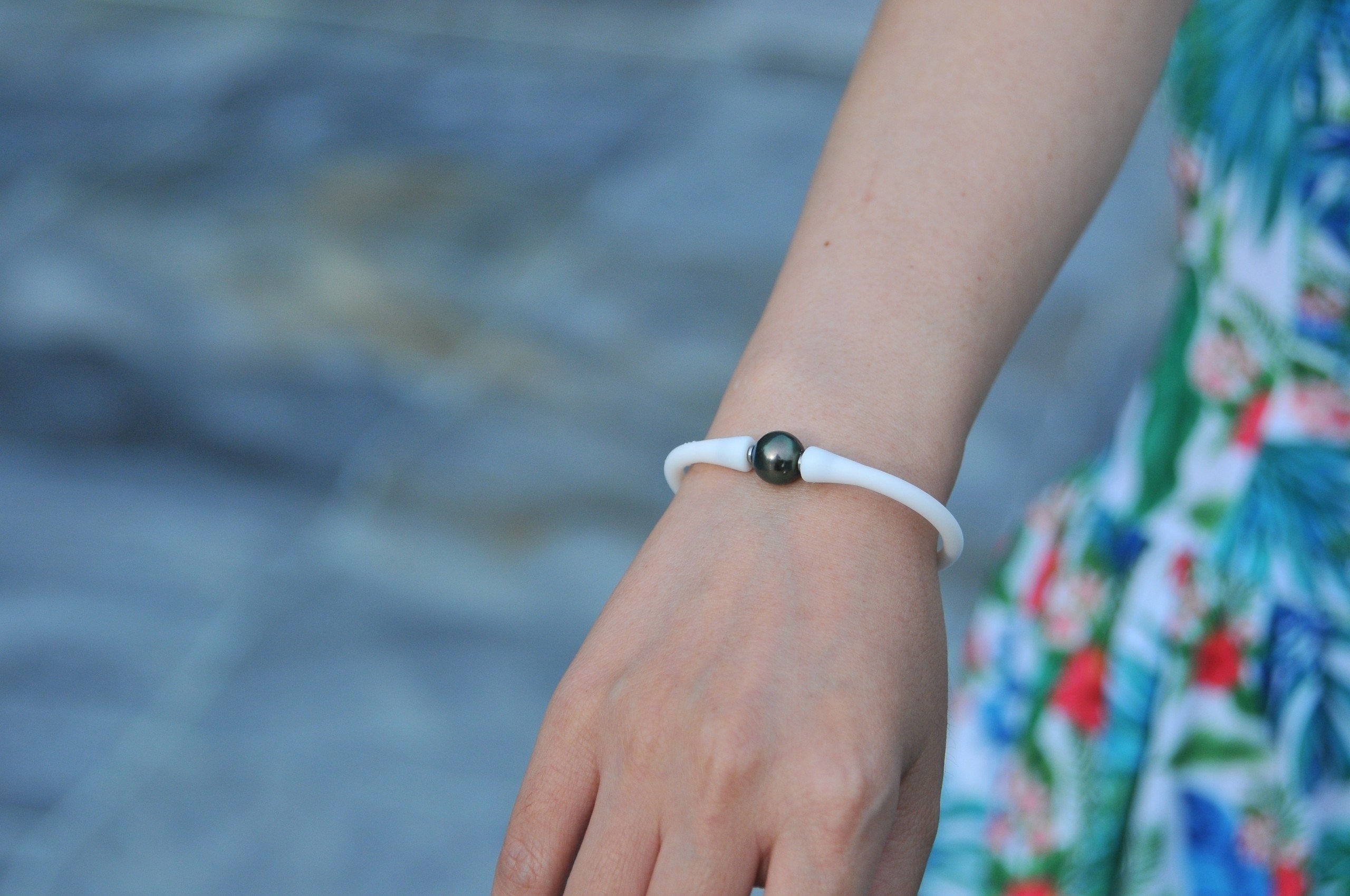 Vòng tay silicone kết hợp ngọc trai Tahiti