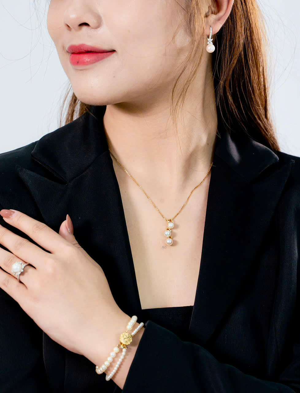 Tặng Quà Trang Sức Ngọc Trai Ngày 8/3: Món Quà Tinh Tế