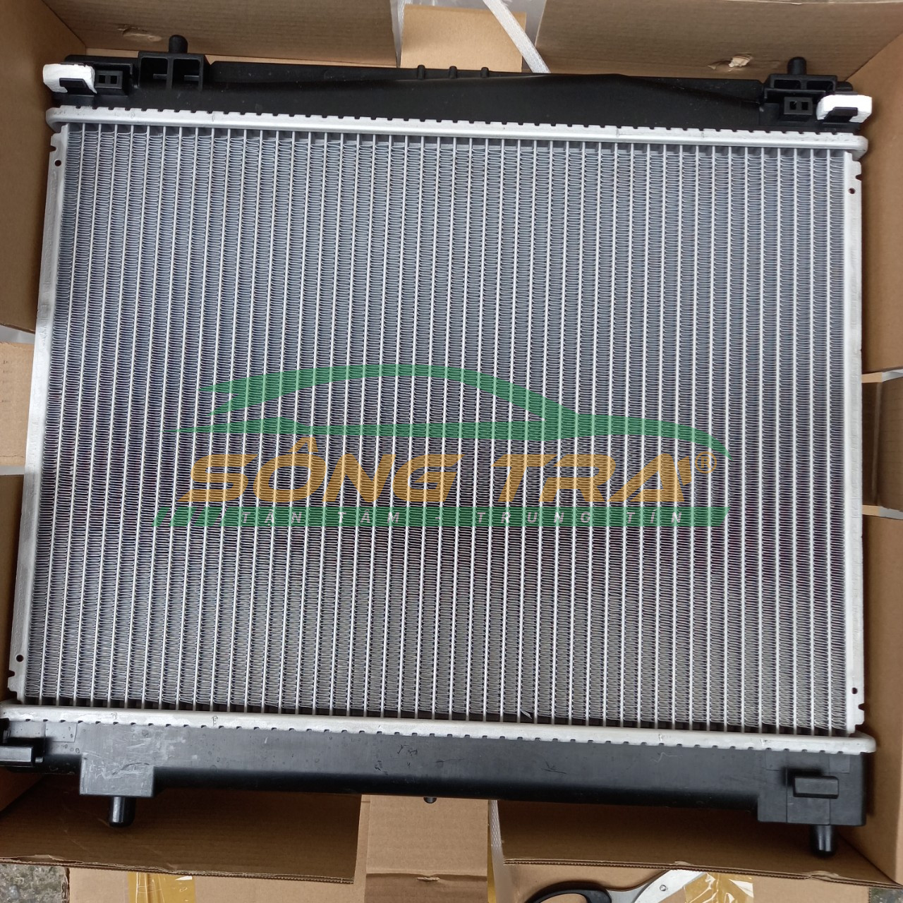 #KÉT_NƯỚC_LÀM_MÁT_TOYOTA_VIOS