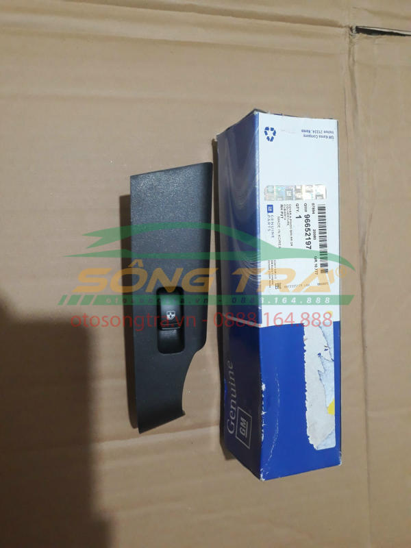 #CÔNG_TẮC_LÊN_KÍNH_SPARK_M200