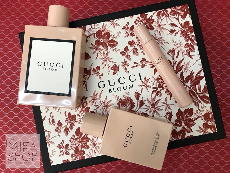 tặng cho cô gái của bạn một chai nước hoa