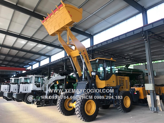 mua-ban-may-xuc-lat-o-quang-nam-va-quang-ngai