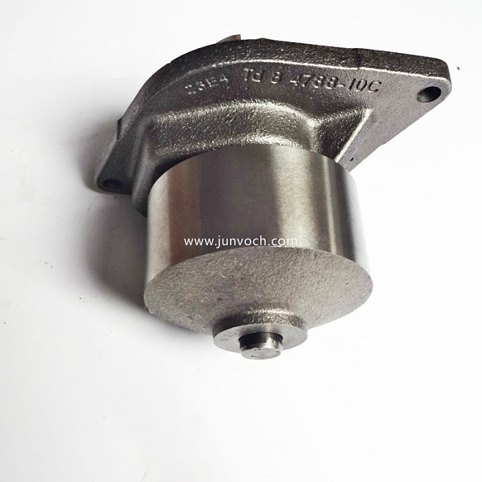 bom-nuoc-lam-mat-dong-co