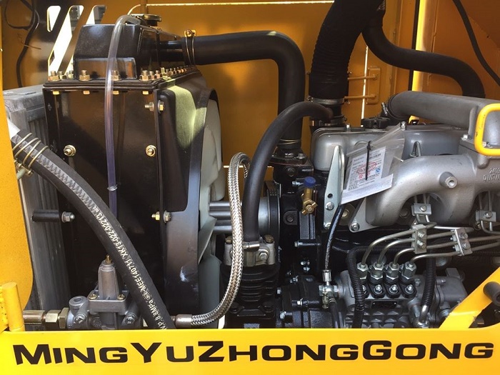 dong-co-may-xuc-lat-2-khoi