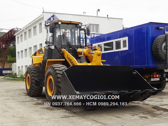 so-sanh-may-xuc-lat-xcmg-lw500kn-va-liugong-855h