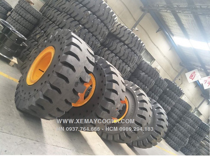 lốp đặc 17.5-25