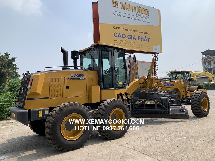 máy san gạt trung quốc xcmg gr165