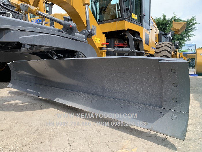 may-san-gat-xcmg-gr1003