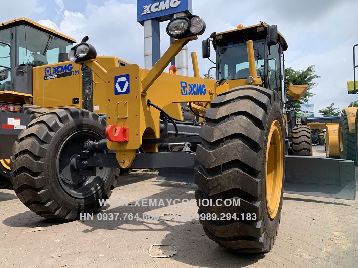 may-san-gat-xcmg-gr1003