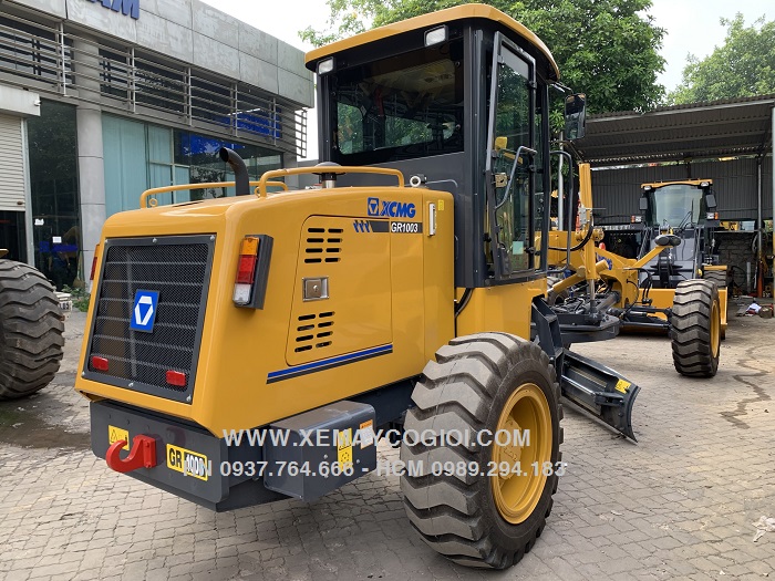 may-san-gat-xcmg-gr1003