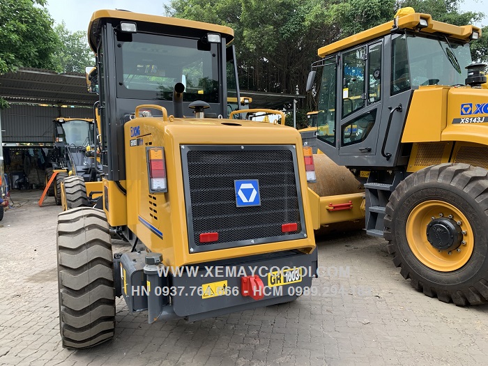 may-san-gat-xcmg-gr1003