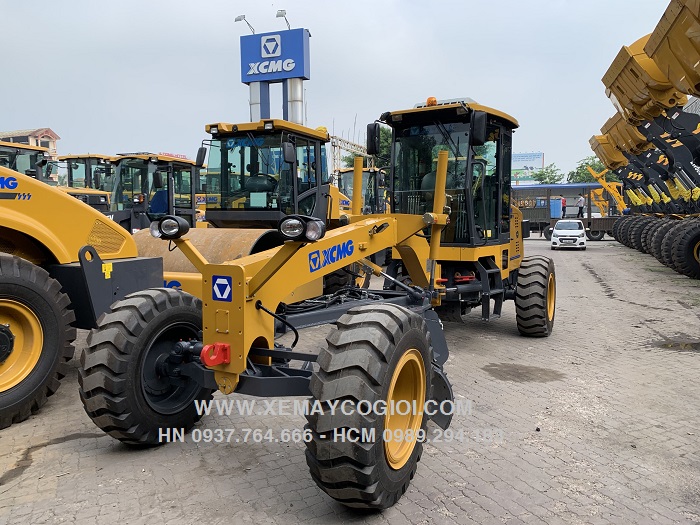 may-san-gat-xcmg-gr1003