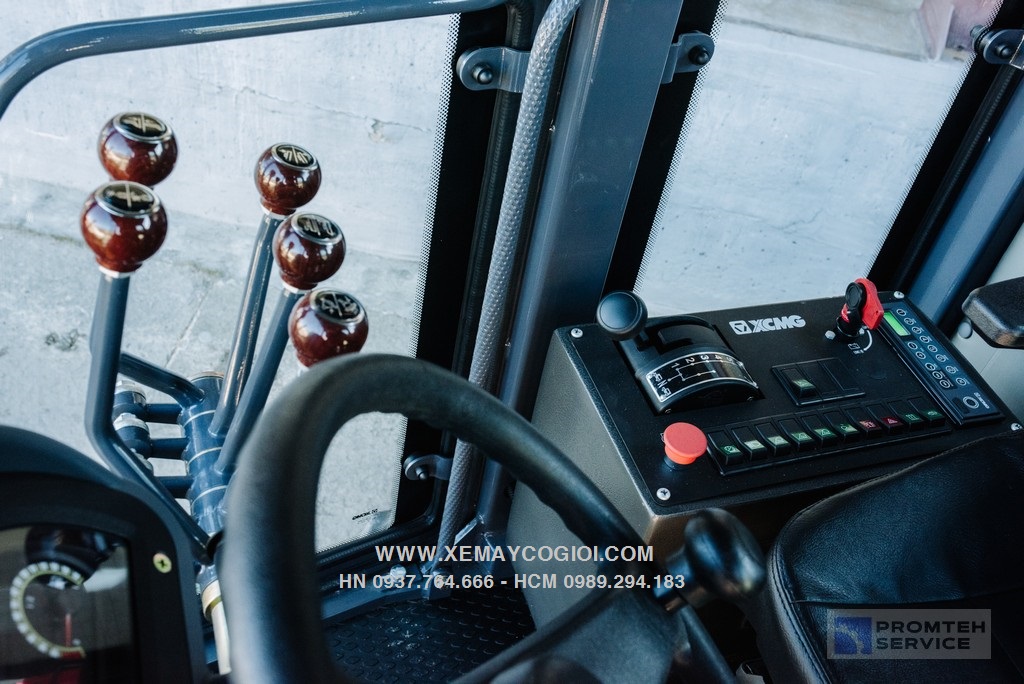 may-san-gat-xcmg-gr135-luoi-gat-3-6-m