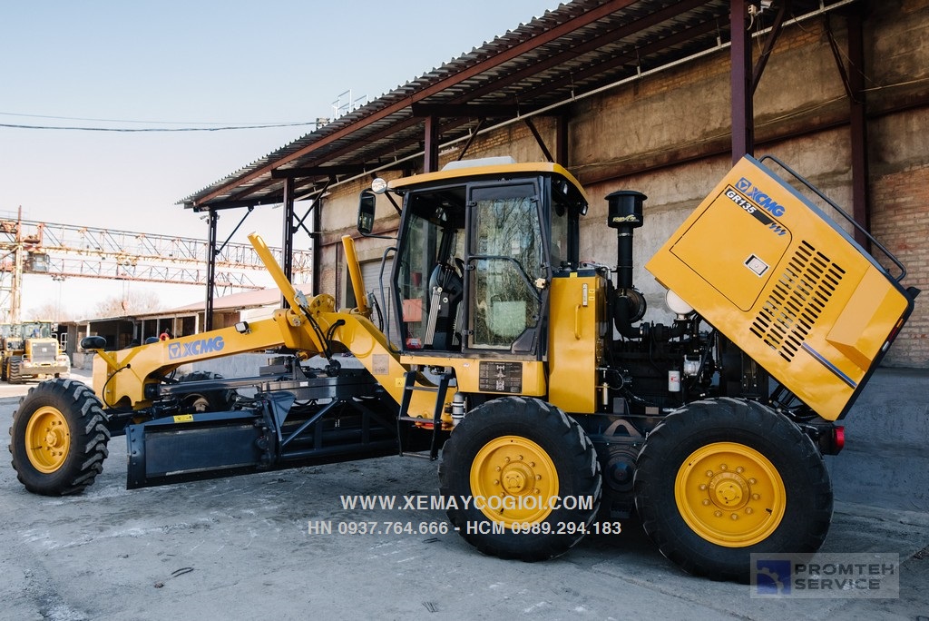 may-san-gat-xcmg-gr135-luoi-gat-3-6-m