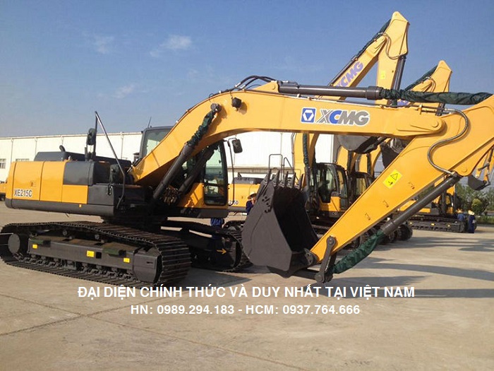 may-xuc-dao-banh-xich-banh-lop