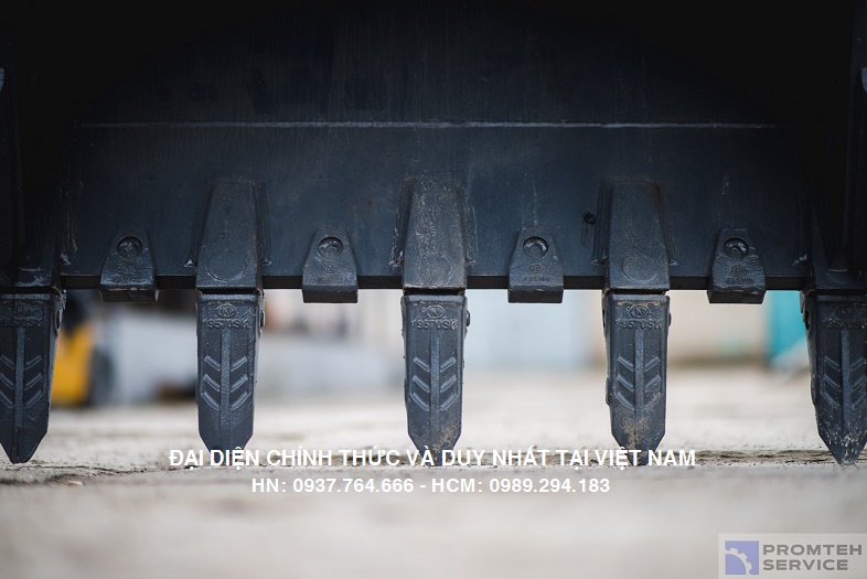 xe-xuc-dao-xcmg-xe215-gau-1-2-m3