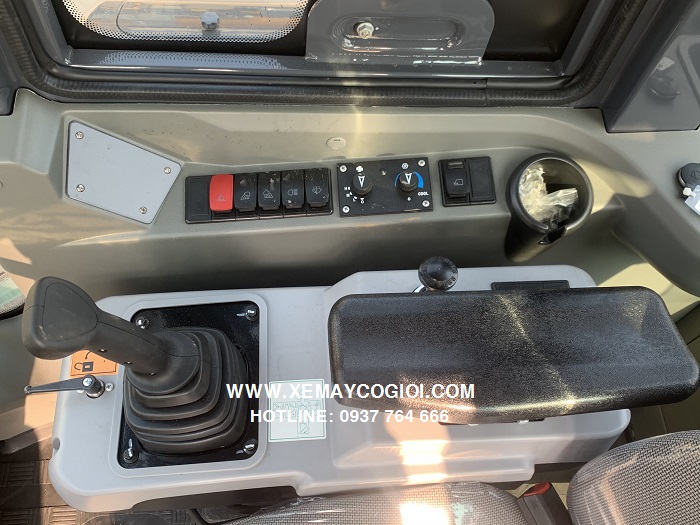 máy xúc lật gầu 3.5 m3 lw500kn