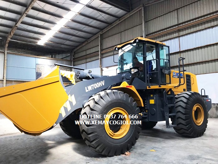 may-xuc-lat-xcmg-lw700hv-gau-5-m3