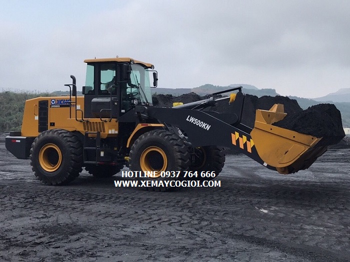 uu-nhuoc-diem-may-xuc-lat-va-may-xuc-dao