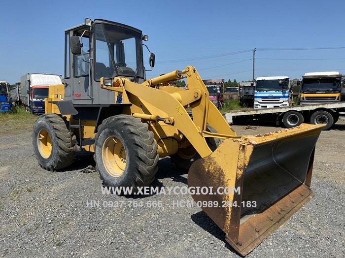 uu-nhuoc-diem-may-xuc-lat-mini-xuat-xu-trung-quoc