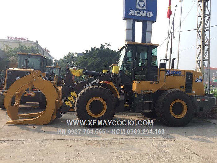 may-xuc-lat-gap-go-xcmg-lw600kn-gau-5-m3