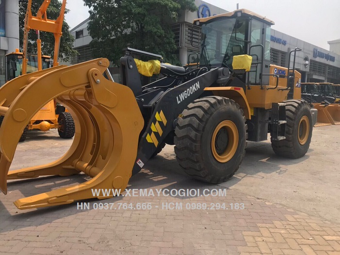 may-xuc-lat-gap-go-xcmg-lw600kn-gau-5-m3