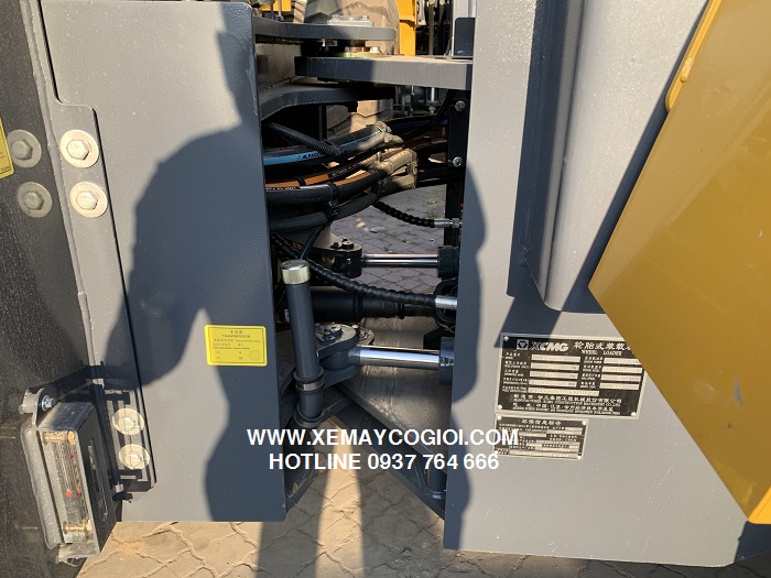 máy xúc lật xcmg lw200fv gầu 1.2 m3